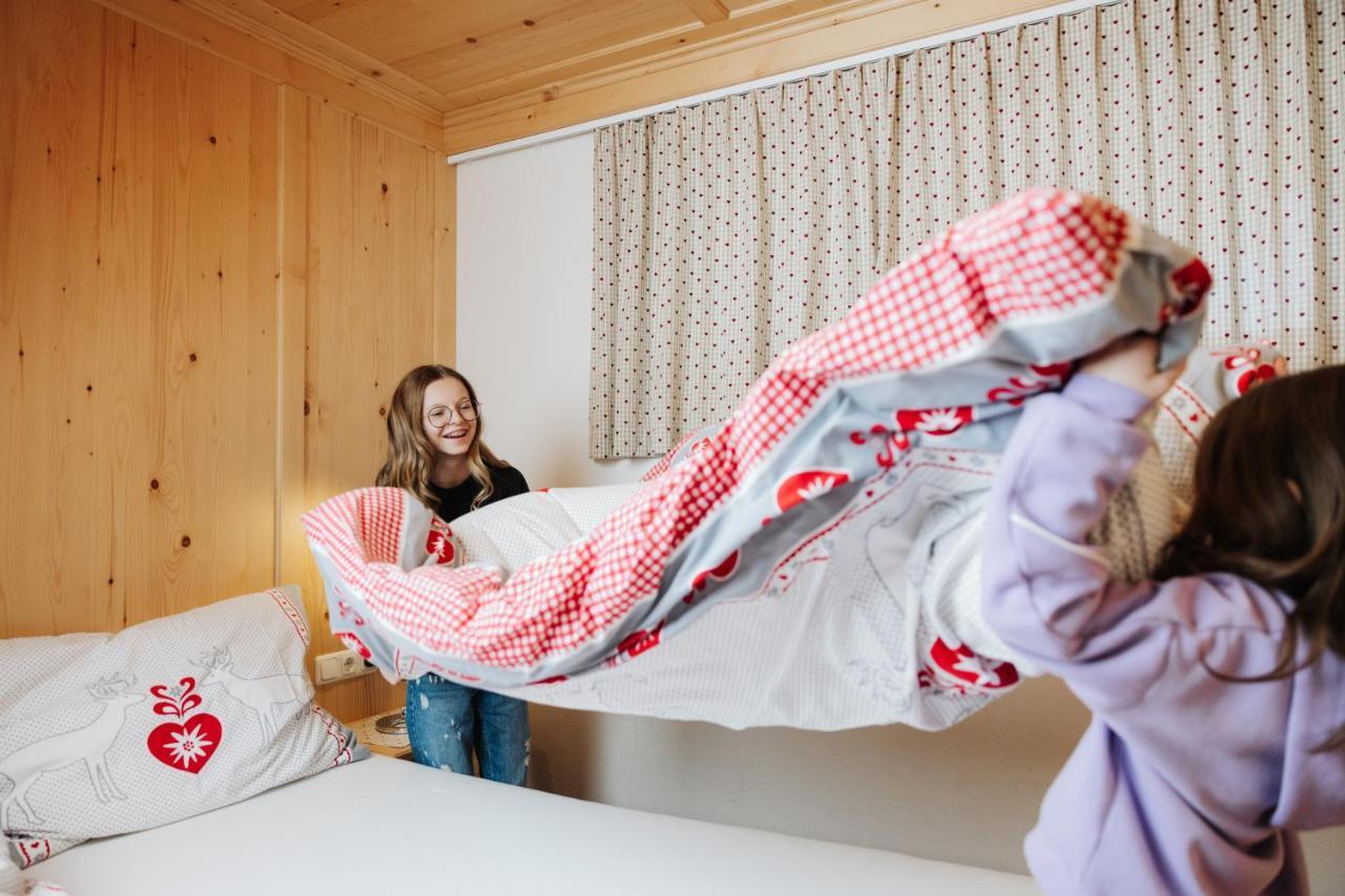 Thurntaler Rast Außervillgraten Buitenkant foto