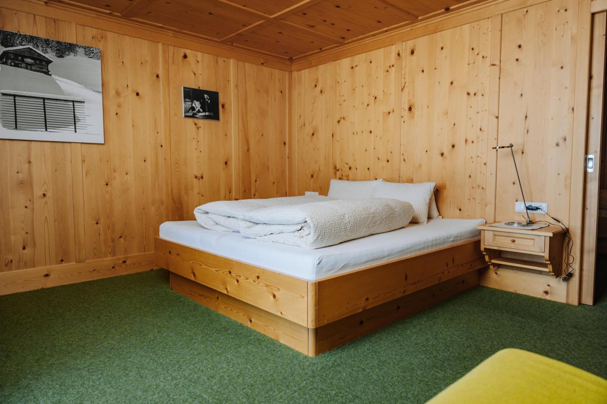 Thurntaler Rast Außervillgraten Buitenkant foto