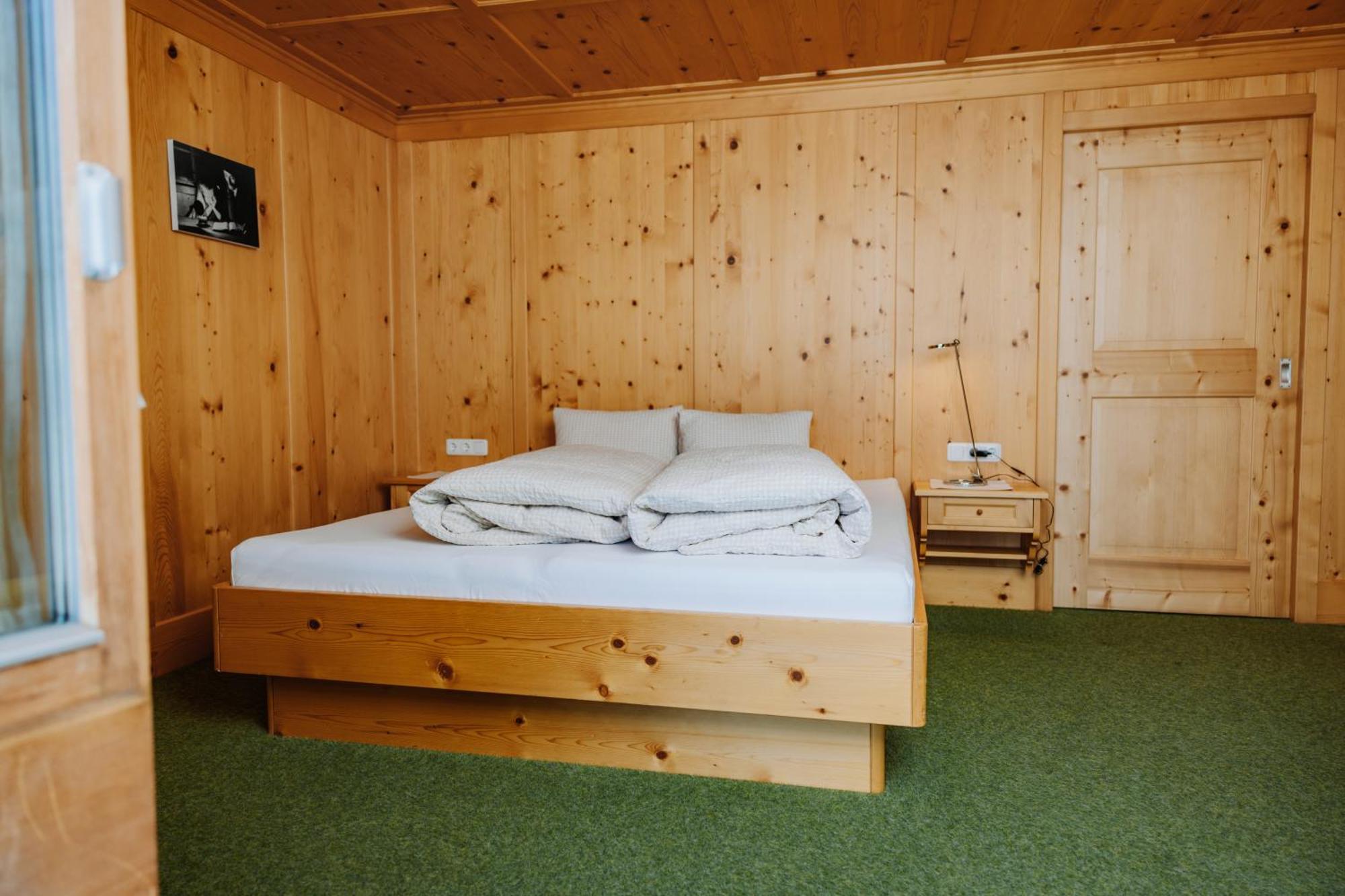 Thurntaler Rast Außervillgraten Buitenkant foto
